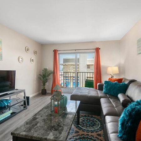 2 Bedroom 2 Bath With Patio On 11Th Collins Ave 마이애미 비치 외부 사진