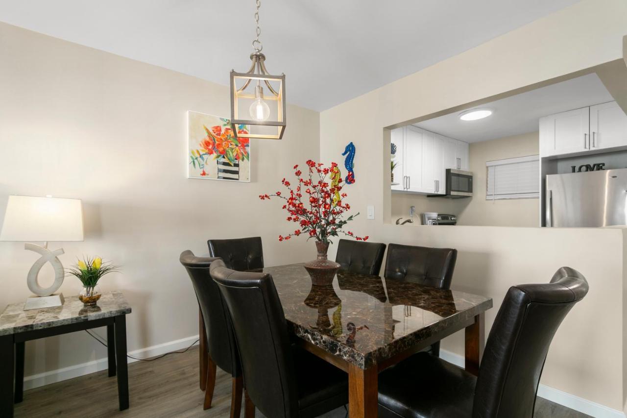 2 Bedroom 2 Bath With Patio On 11Th Collins Ave 마이애미 비치 외부 사진